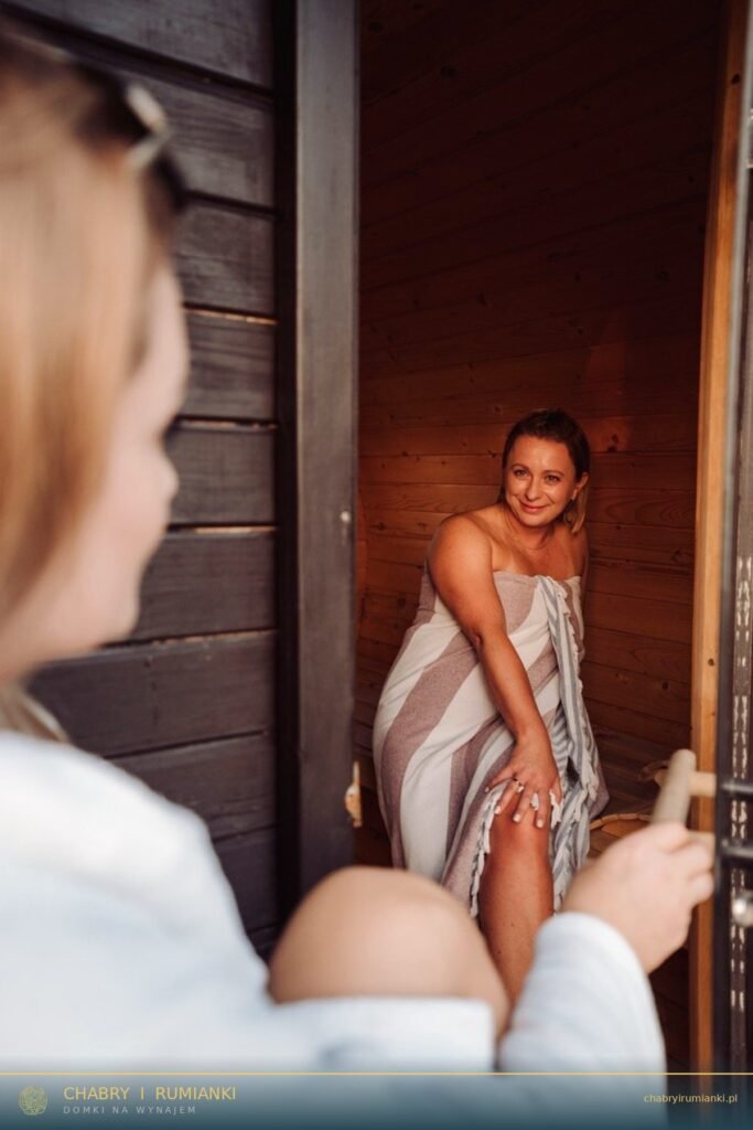 Slow life na Kaszubach — domek na końcu polnej drogi, las i cisza